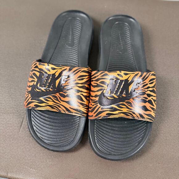 Nike Victori One Print Flip Flops Sandals Black Tan Slip On Animal Summer Sz 10 - Picture 8 of 9